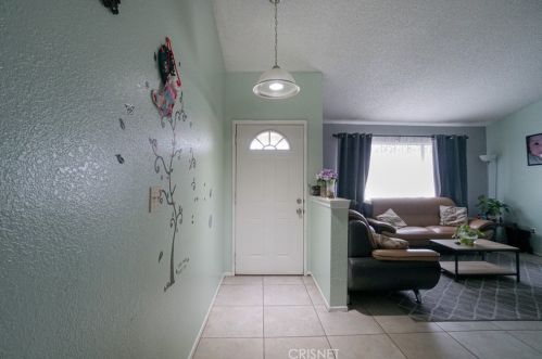 45331 Bison Cir, Lancaster CA  93535-2048 exterior