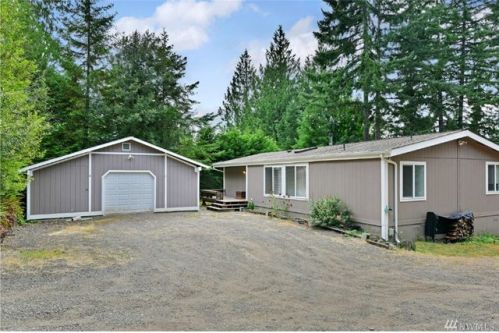 3938 Christine Ln, Bremerton, WA 98312-9548