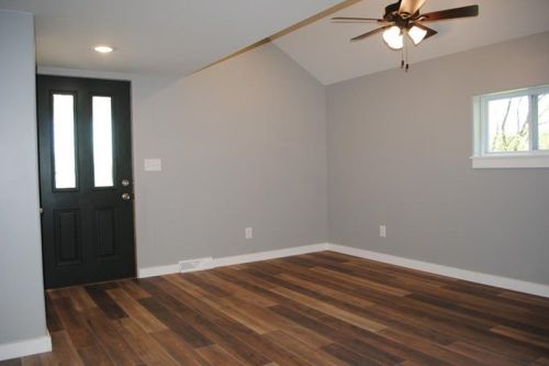 317 Trailer Blvd, New Kensington PA  15068-3946 exterior