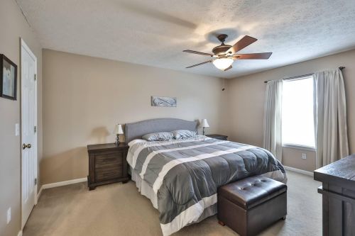 1205 Mesa Dr, Covington KY 41018-3812 exterior