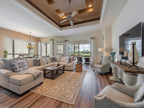 5993 Ashford Ln, Naples, FL 34110-2396