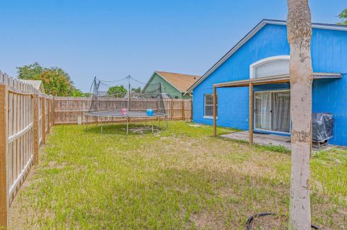 2772 Delcrest Dr, Orlando FL  32817-2668 exterior