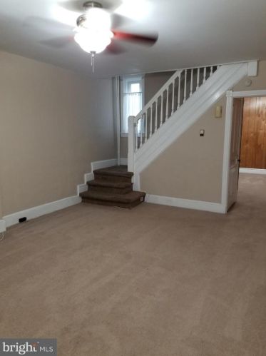 1204 Elm St, Wilmington, DE 19805-4035