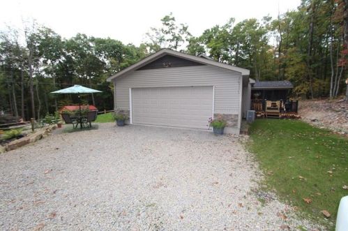 254 Matterhorn Rd, Boswell, PA 15531-2634