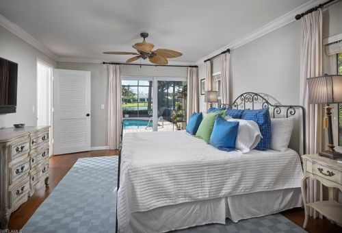 527 Devils Ln, Naples FL  34103-3021 exterior
