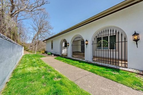 124 Clubside Dr, Canonsburg, PA 15317-3100