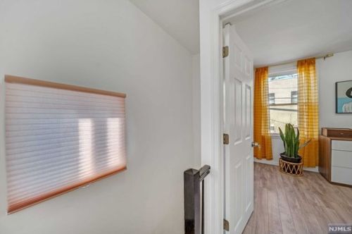 3104 Summit Ave, Union City NJ  07087-2415 exterior