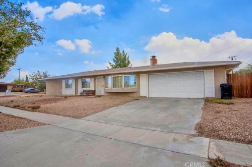 15755 La Paz Dr, Victorville, CA 92395-3436