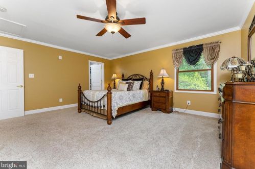 10085 Fox Hound Dr, Nokesville VA  20181-1431 exterior