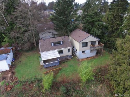 16712 Meridian Ave, Seattle, WA 98133-5530