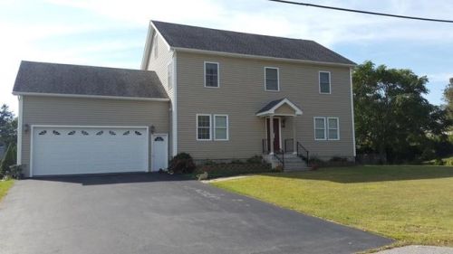 10 Leigh St, Seekonk, MA 02771-6121