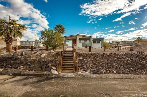 664 Hickory Ct, Bullhead City, AZ 86429-7117