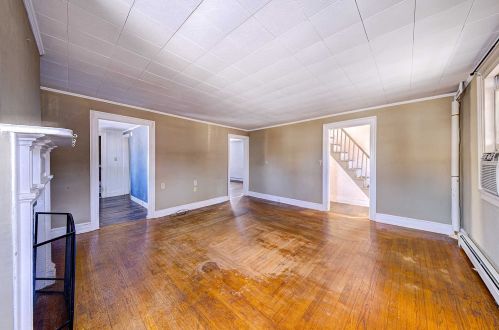 78 Old Glenham Rd, Fishkill NY  12524-3104 exterior