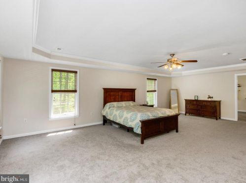 60 Kinsley Ln, Fredericksburg VA  22406-4089 exterior