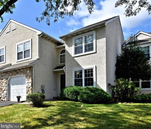 208 Primrose Ln, Prospectville, PA 19002-6108