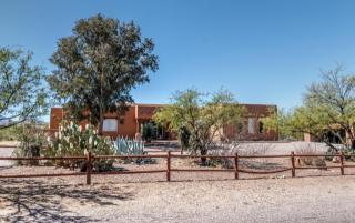 981 Darlene Dr, Santa Rita, AZ 85641-9731