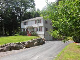 9 Country Side Ln, Moultonborough, NH 03254-4203