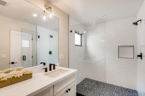 1016 Beryl St, San Diego CA 92109-2323 exterior