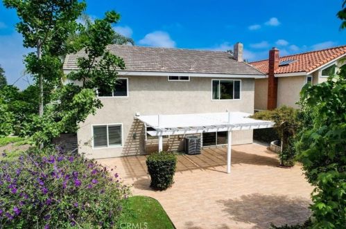 12 Christamon, Irvine CA 92620-1829 exterior