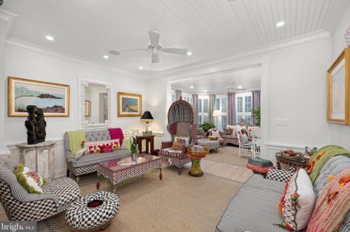 3210 R St, Washington DC  20024-3419 exterior