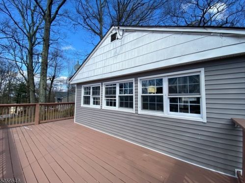 27 Skidmore Trl, Hopatcong NJ  07843-1778 exterior