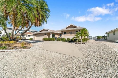 286 3rd St, Bonita Springs, FL 34134-7323
