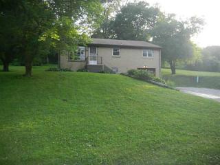 14 Sunnyside Dr, Herminie, PA 15637-1013