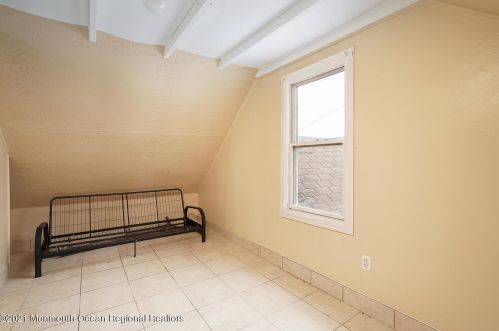 250 Hancock Ave, Pelican Island NJ  08751-2043 exterior