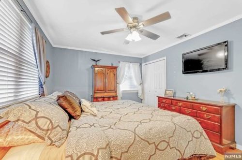 437 Northern Pkwy, Ridgewood NJ  07450-1720 exterior