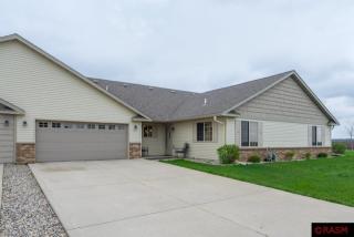 101 Nicklaus Path, Mankato MN  56001-7572 exterior