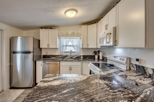 7196 Drum Dr, Saint James City FL  33956-2726 exterior