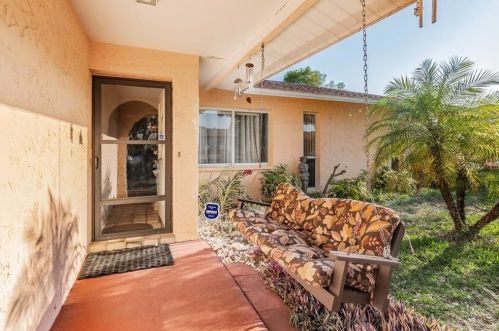 6444 Date Palm Blvd, Port Richey FL 34668-5545 exterior