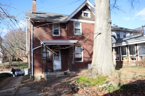 135 Arden Rd, Pittsburgh, PA 15216-1417