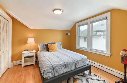 5616 Washington Blvd, Milwaukee WI 53208-1647 exterior