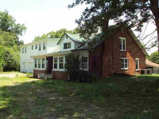 1007 Church St, Surgoinsville TN  37873-3041 exterior