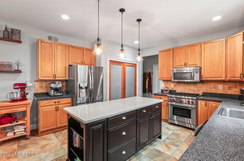 3 Sarah Ct, Jackson Twp NJ  08527-4760 exterior