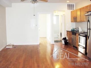 326 22nd St, Brooklyn, NY 11226-6105