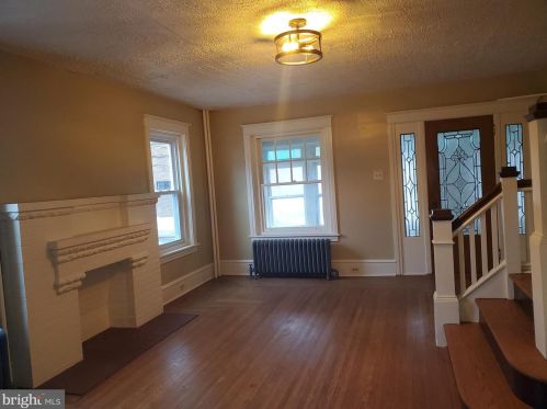 807 Queen St, Pottstown PA  19464-6015 exterior