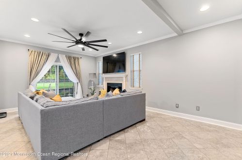 240 Sunnybrook Rd, Jackson Twp NJ  08527-4615 exterior