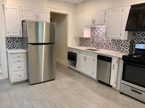 2519 Murray Ave, Milwaukee WI  53211-3918 exterior