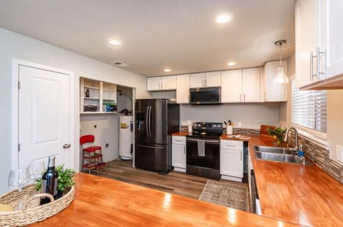 7434 Ranch Ave, Citrus Heights CA  95610-7462 exterior