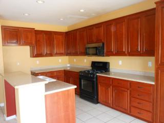 106 Prosperity Ct, West Pittsburg CA  94565-4126 exterior