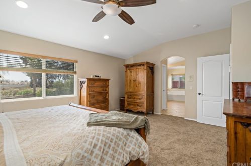 39601 Parkview Dr, Temecula CA  92591-7229 exterior