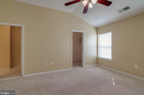 533 Legrace Ter, Leesburg VA  20176-1835 exterior