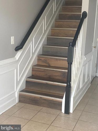 14705 Potomac Branch Dr, Woodbridge VA  22191-4023 exterior