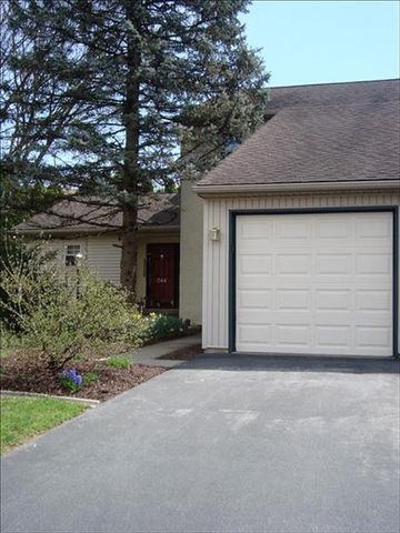 244 Willow St, Macungie, PA 18062-1011