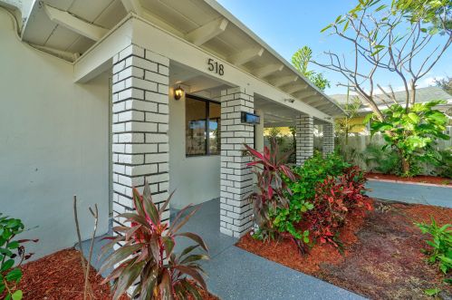518 55th St, West Palm Beach, FL 33407-2608