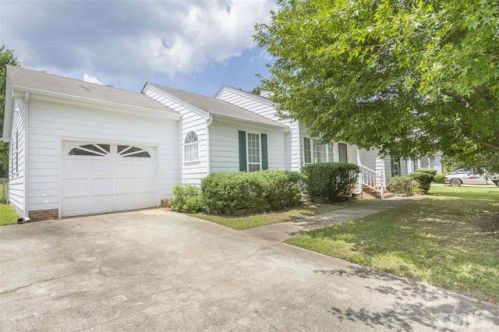 108 Heathwick Dr, Knightdale, NC 27545-8001