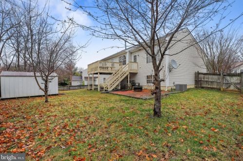 5344 Satterfield Dr, Woodbridge VA  22193-3408 exterior