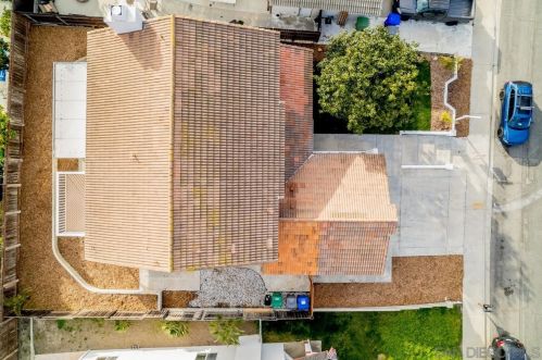 3775 Carnegie Dr, Oceanside CA  92056-6321 exterior